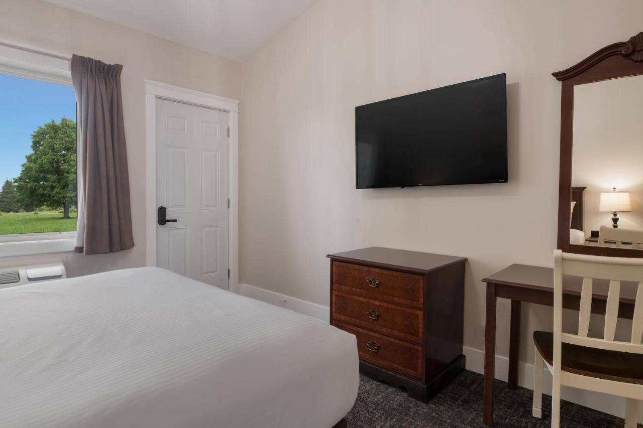 Canadas Best Value Inn & Suites-Charlottetown Extérieur photo