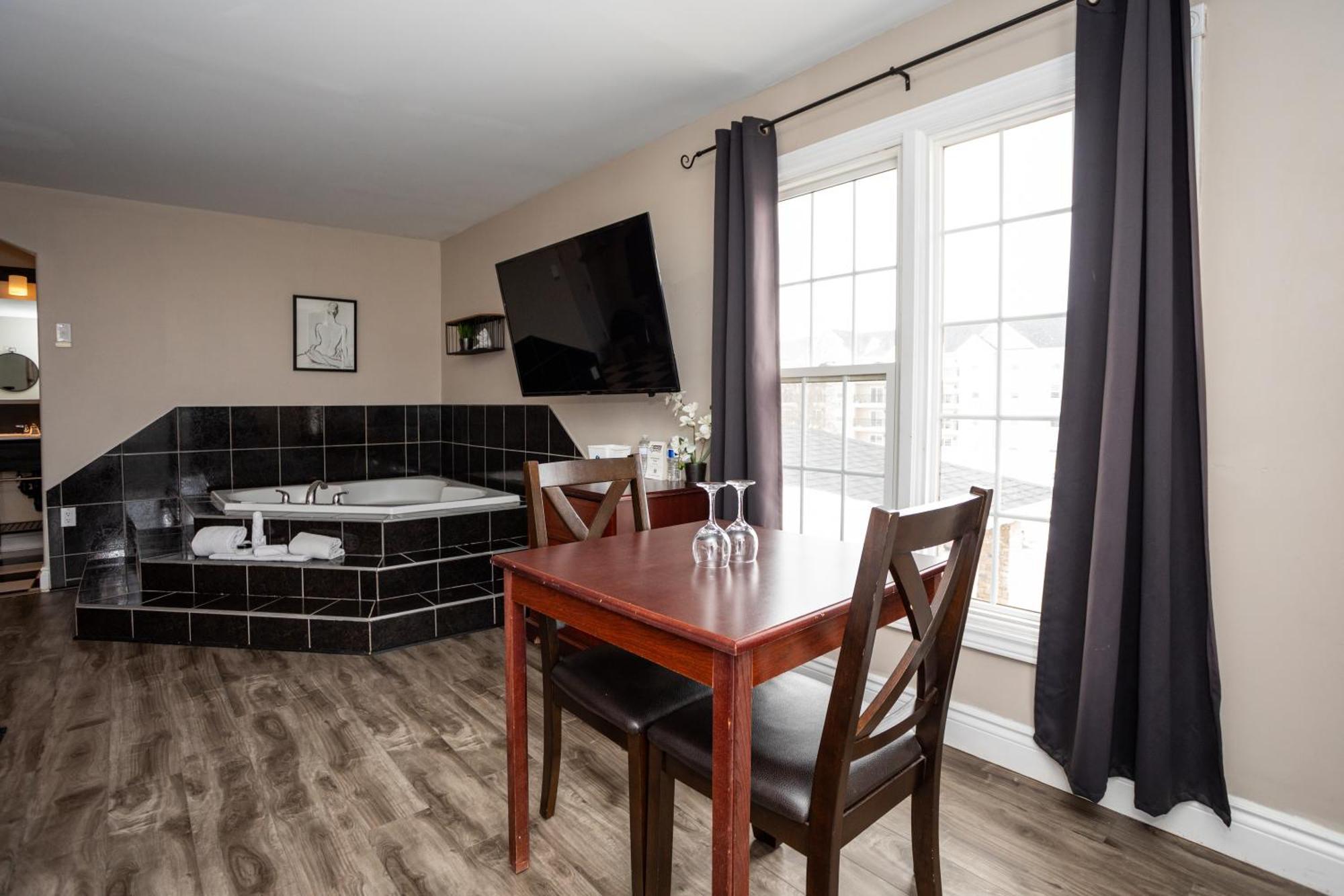 Canadas Best Value Inn & Suites-Charlottetown Extérieur photo